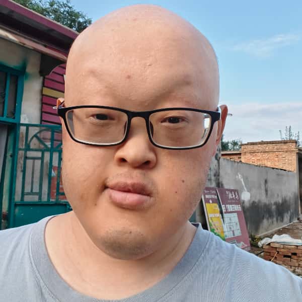 山东27岁单身帅哥真诚找对象-济宁征婚相亲网